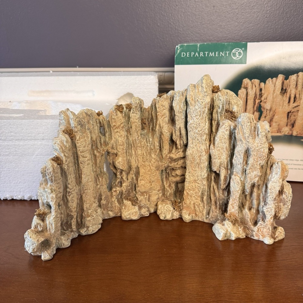 Department 56 Limestone Outcropping Backdrop Little Town of‎ Bethlehem #59911